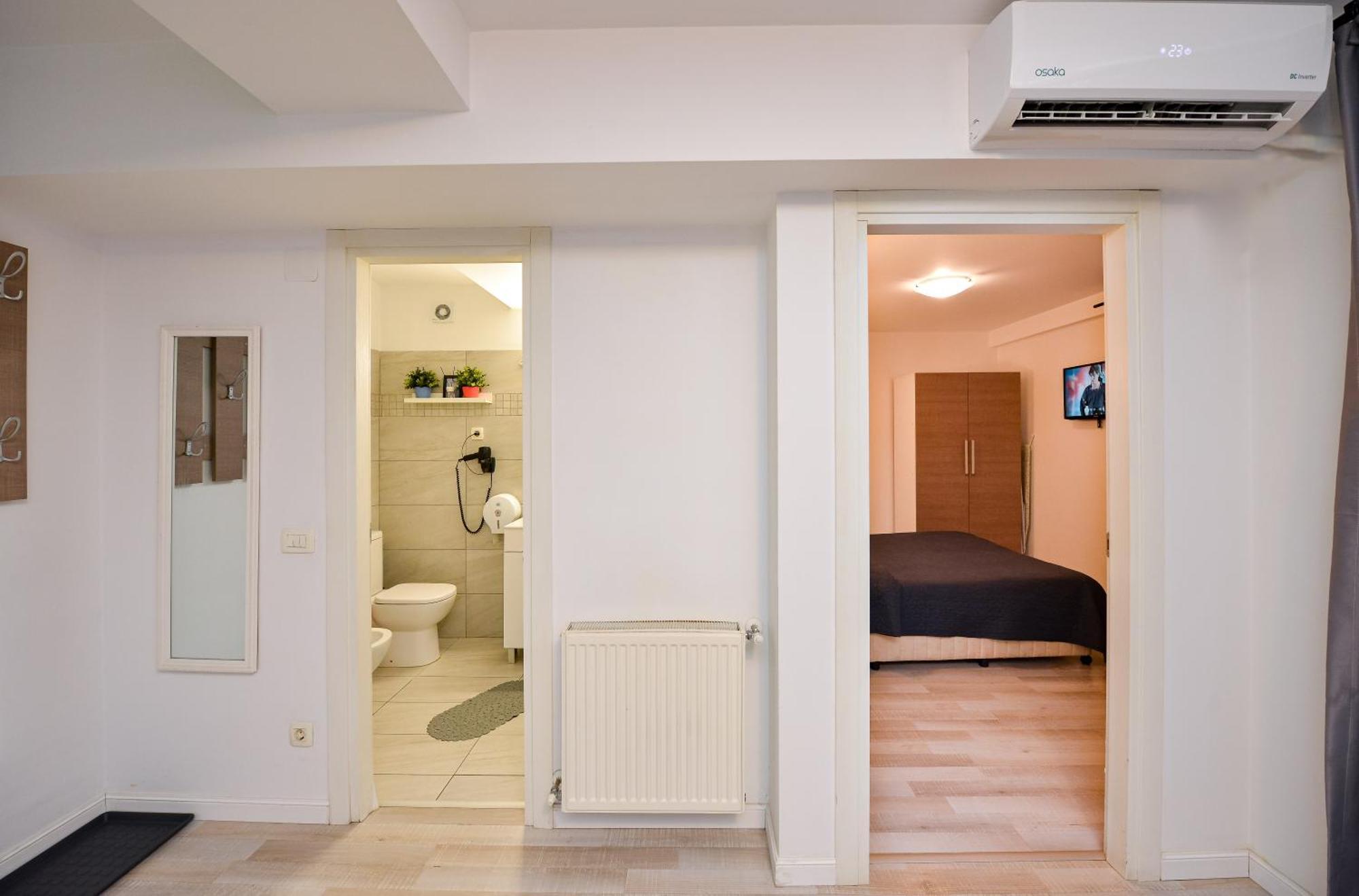 Ben Yehuda - Shabbat Friendly Apartments Bukarest Exterior foto